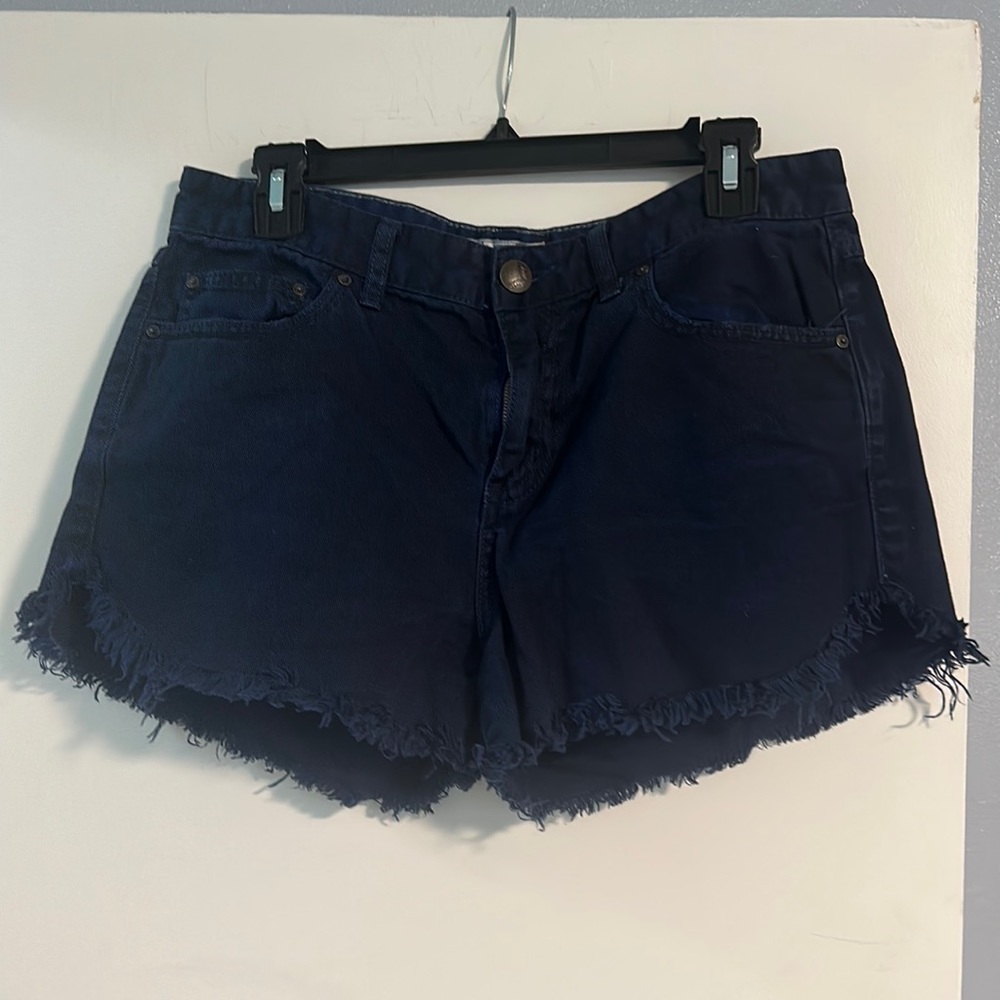 Free people navy color short size 29, great condition